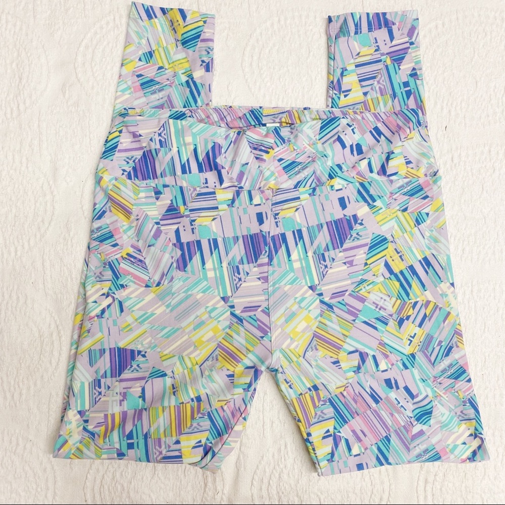 Lularoe T+C Geometric Funky Print Leggings